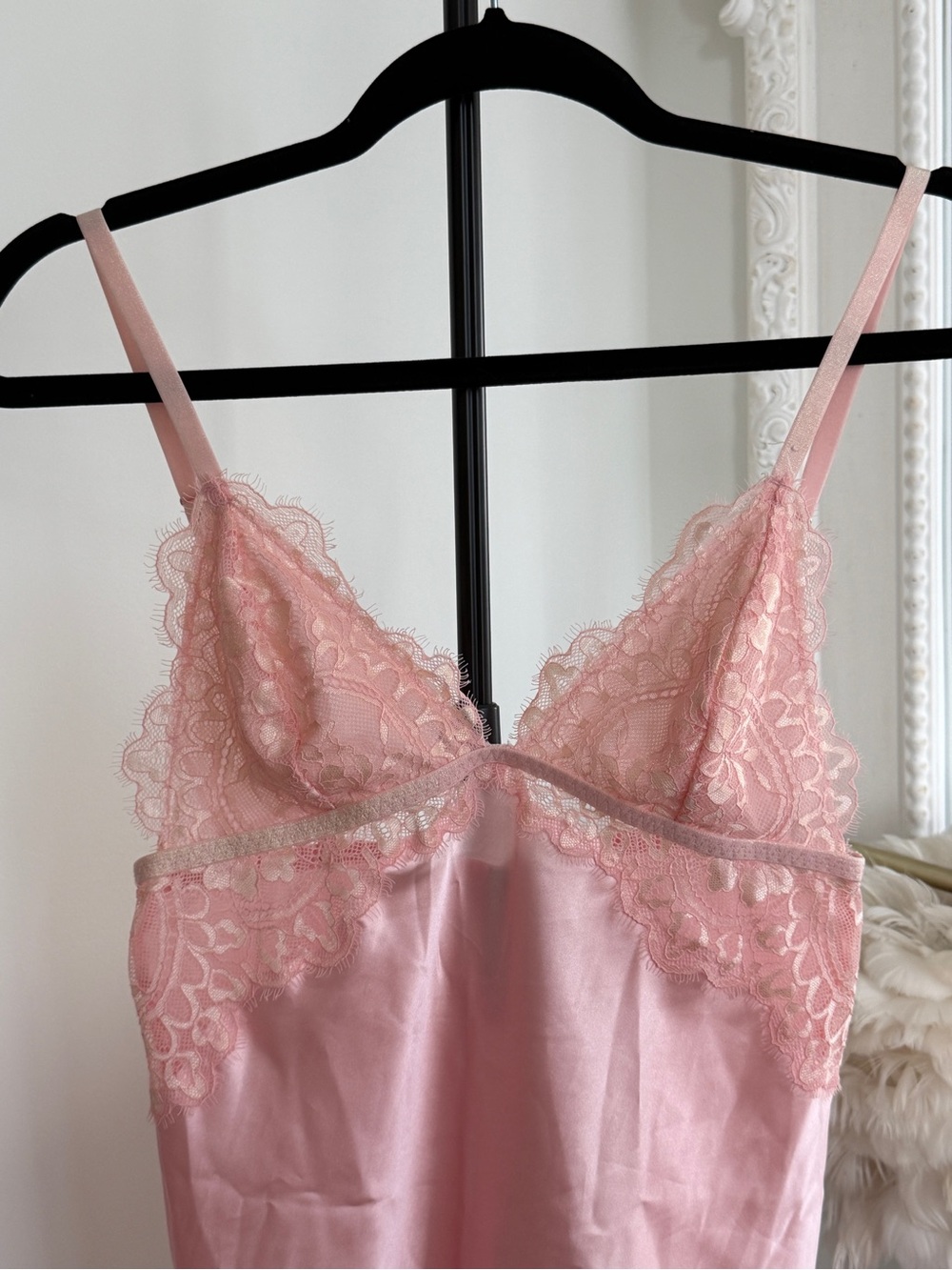 La Senza Pink Satin Slip & Lace Garter Belt - Picture 6 of 16